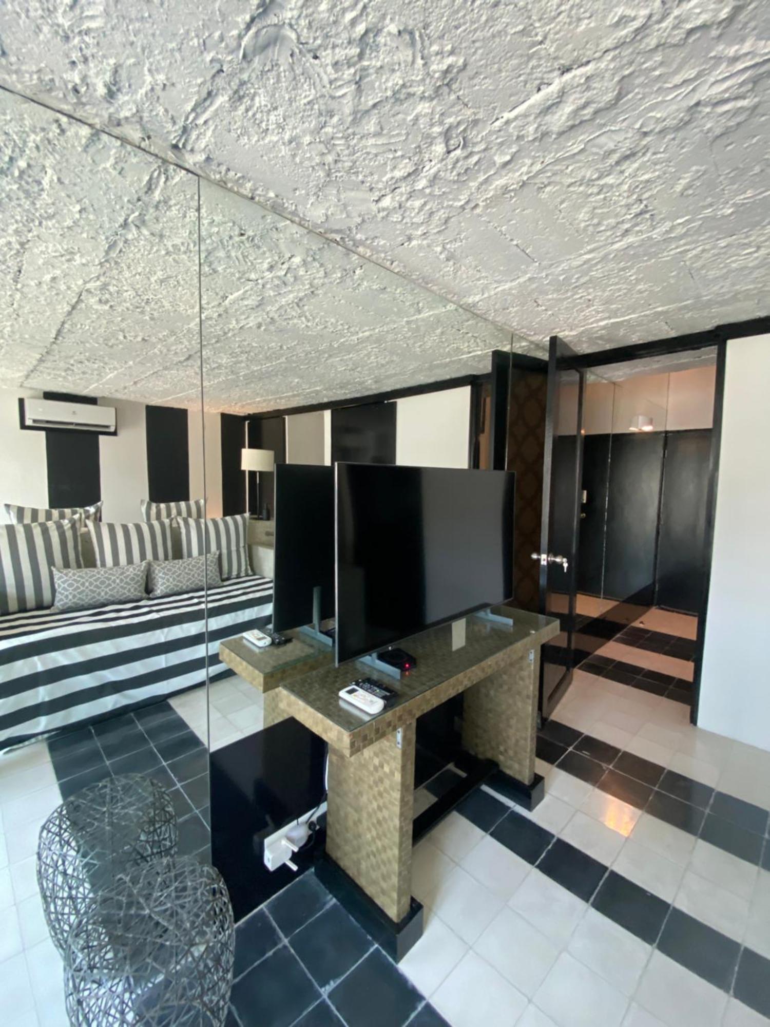 Apartamento Duplex Vista Al Mar Y Murallas Nuevo En La Ciudad Amurallada Διαμέρισμα Cartagena Εξωτερικό φωτογραφία