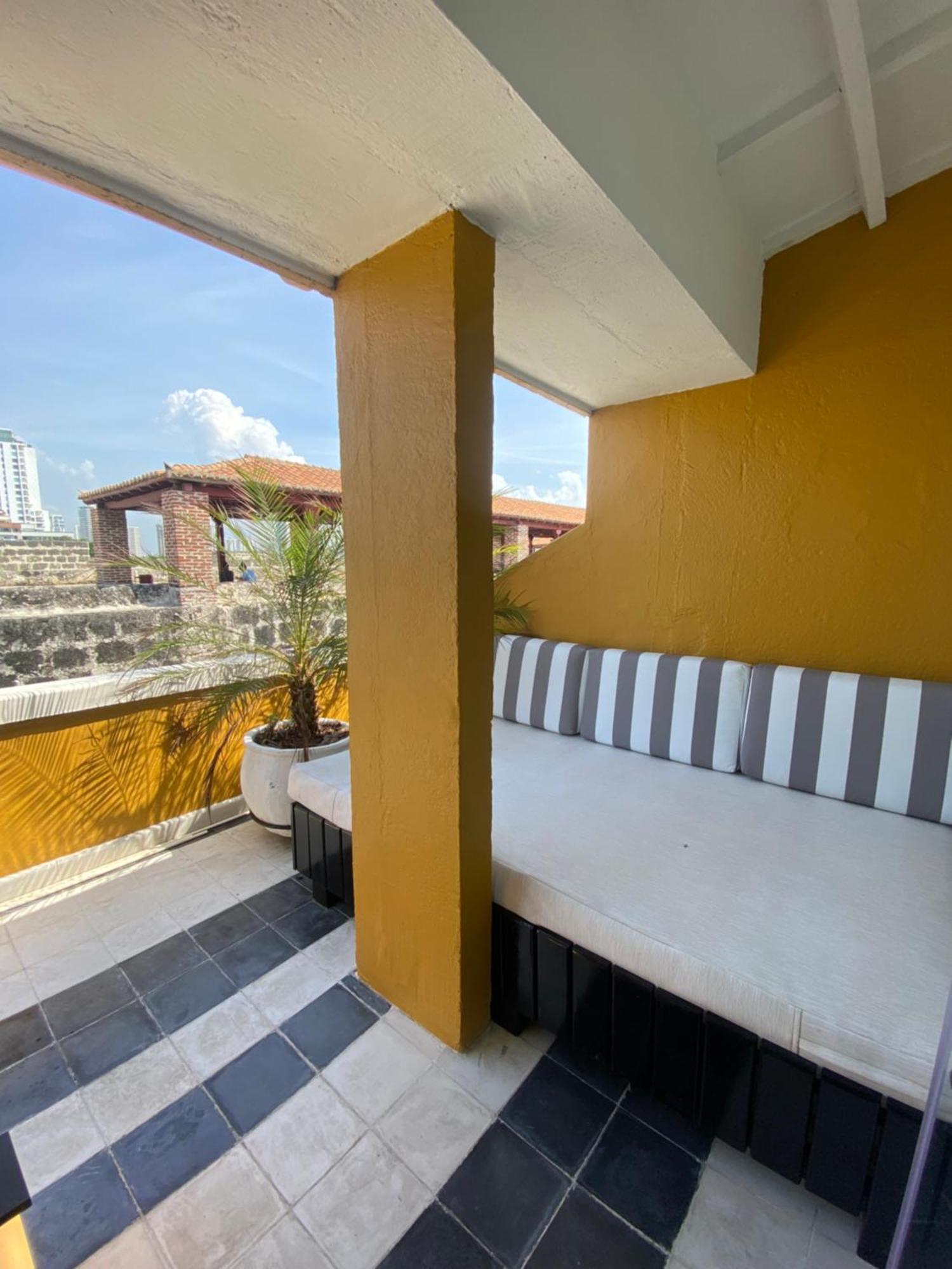 Apartamento Duplex Vista Al Mar Y Murallas Nuevo En La Ciudad Amurallada Διαμέρισμα Cartagena Εξωτερικό φωτογραφία